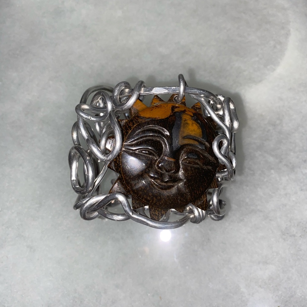 [SOLD]🌞Sun Pendant Silver Cuff Bracelet🌞